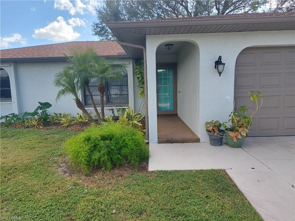1400 SE 30th TER CAPE CORAL, FL 33904