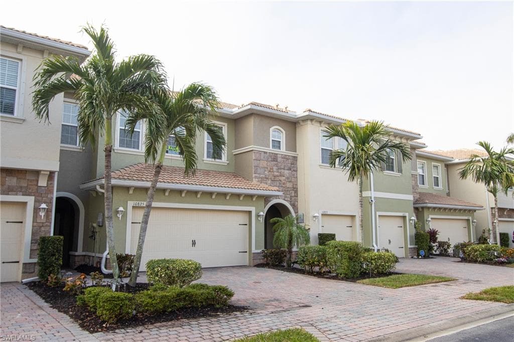 10825 Alvara WAY BONITA SPRINGS, FL 34135