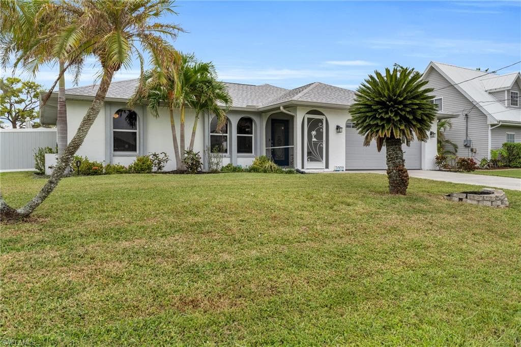 1009 SW 37th TER CAPE CORAL, FL 33914
