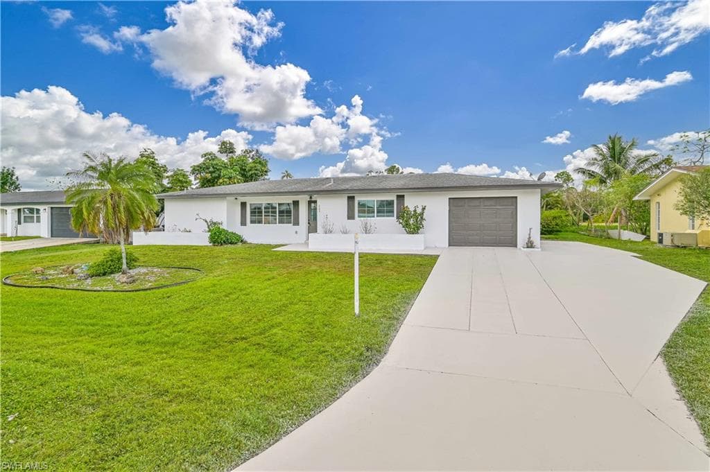 205 Redcliff AVE LEHIGH ACRES, FL 33936