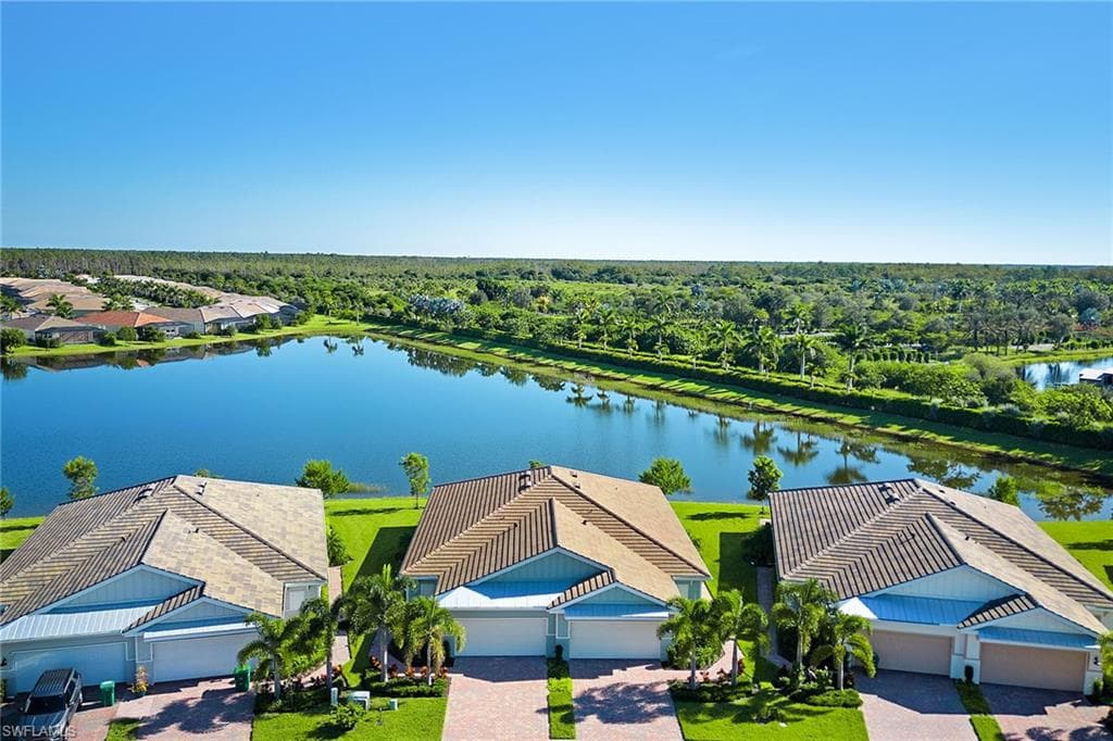 14623 Edgewater CIR NAPLES, FL 34114