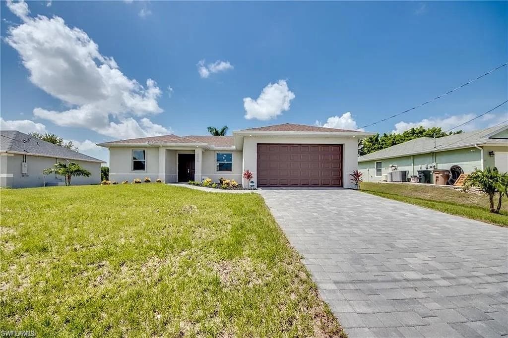 2808 NW 4th TER CAPE CORAL, FL 33993