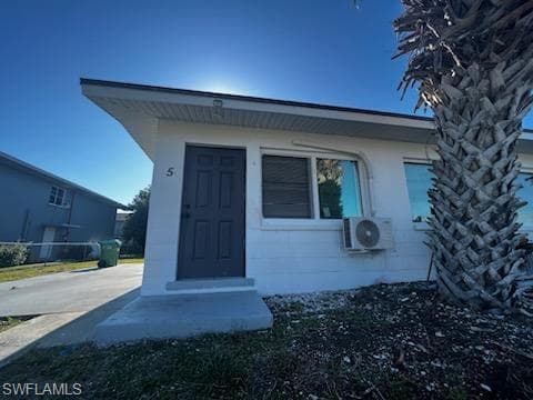 4908 Viceroy CT CAPE CORAL, FL 33904