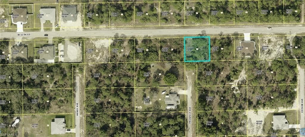 413/415 W 12th ST LEHIGH ACRES, FL 33972