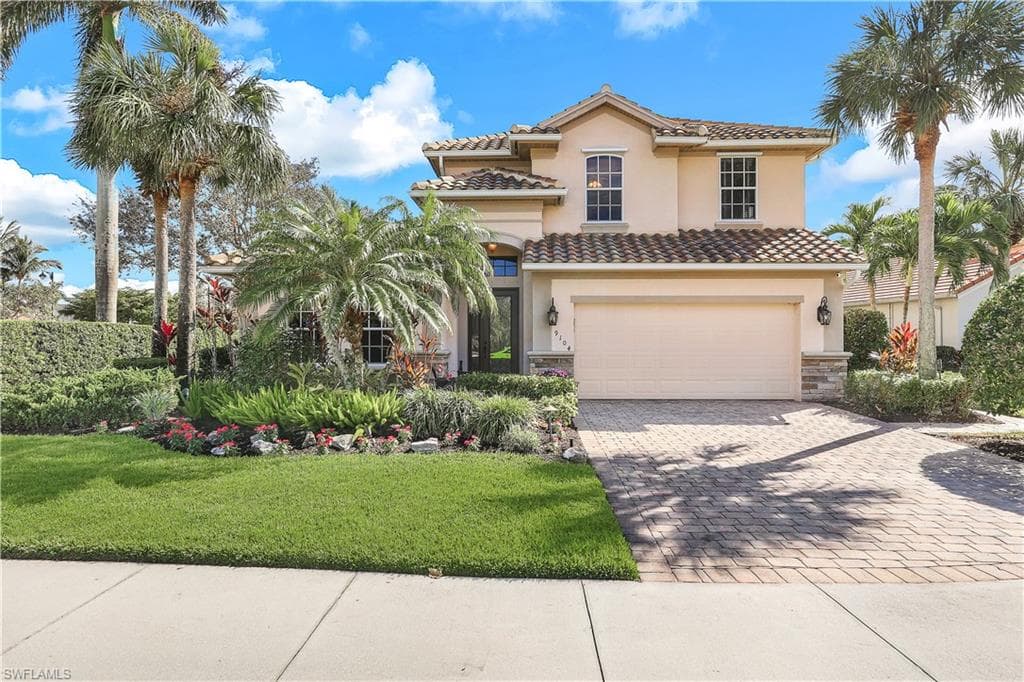 9104 Quartz LN NAPLES, FL 34120