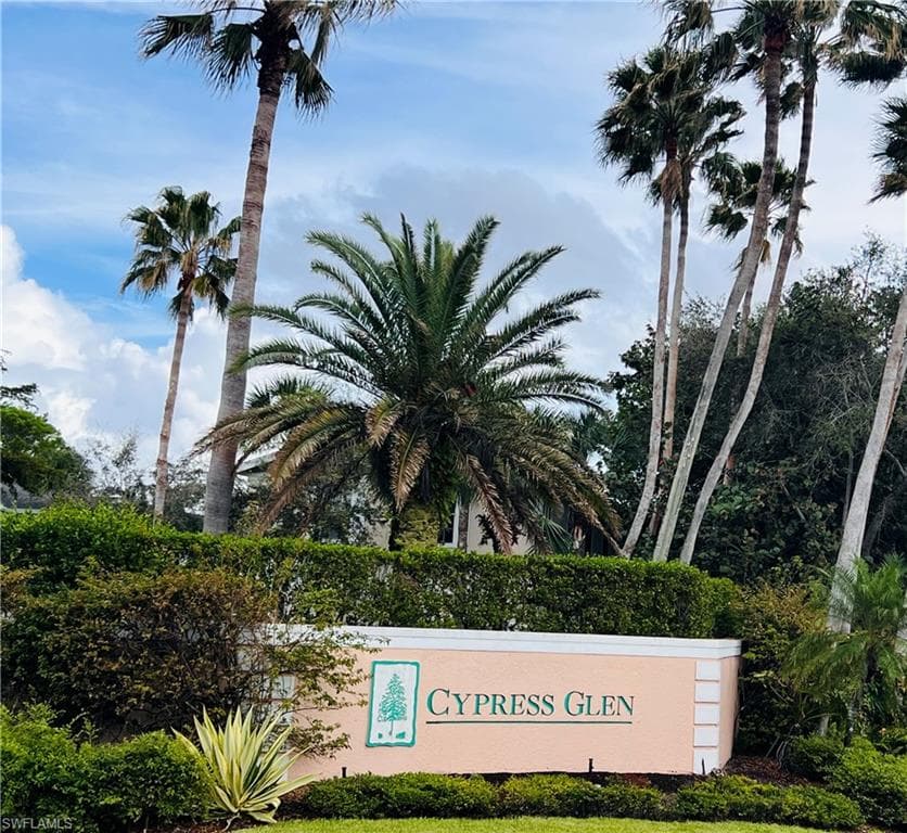 3308 Lisa LN #5 NAPLES, FL 34109