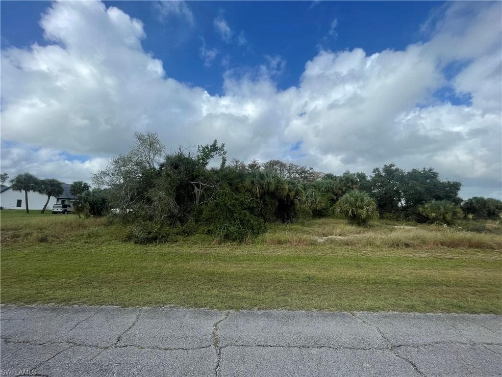 Lot # 15 E Bucknell RD LABELLE, FL 33935