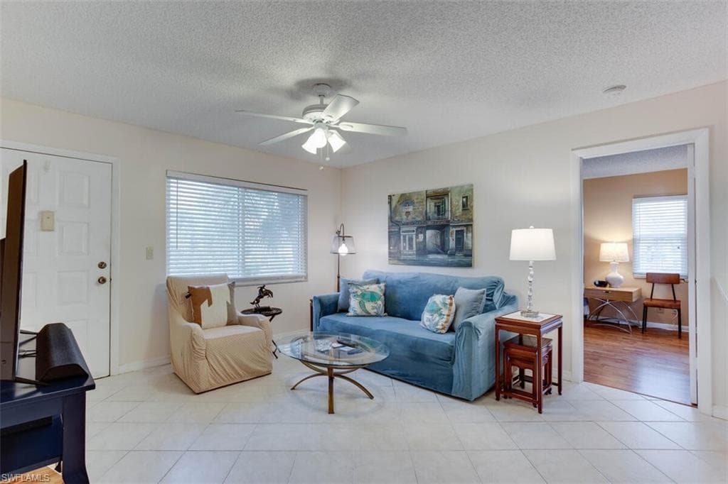 4309 27th CT SW 202 NAPLES, FL 34116