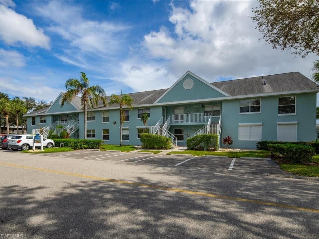 161 Wading Bird CIR L-105 NAPLES, FL 34110