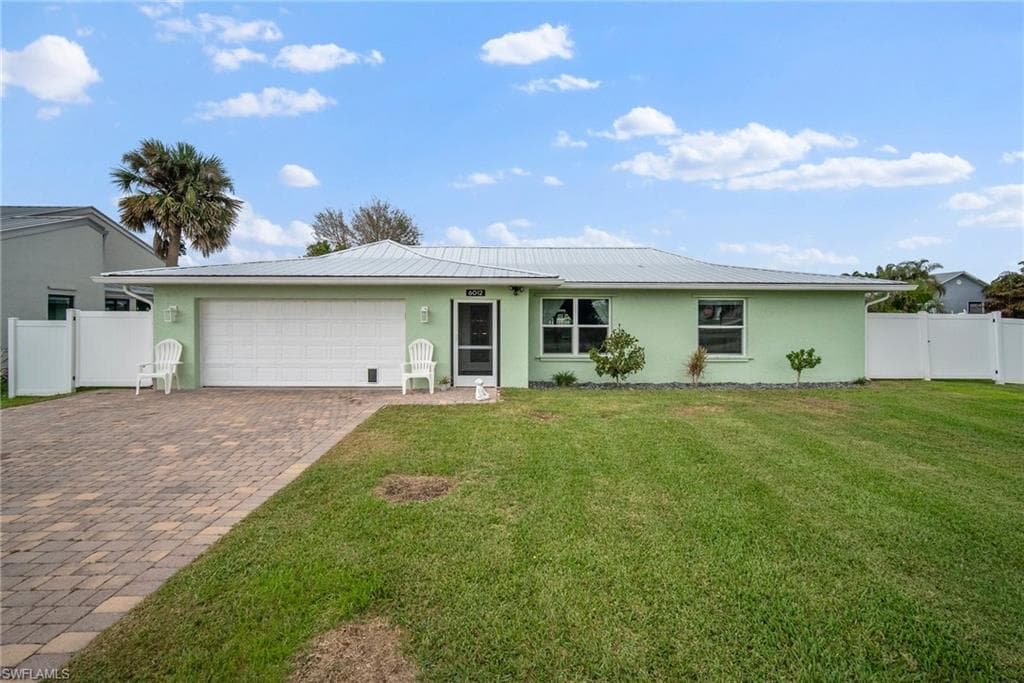 6012 Birnam Wood LN FORT MYERS, FL 33908