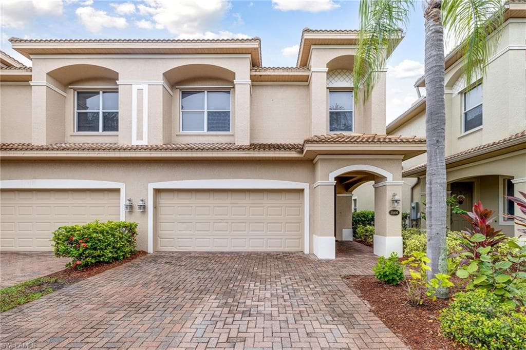 20486 Larino LOOP ESTERO, FL 33928