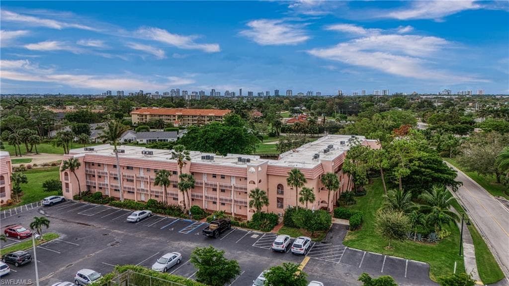 100 Forest Lakes BLVD 108 NAPLES, FL 34105