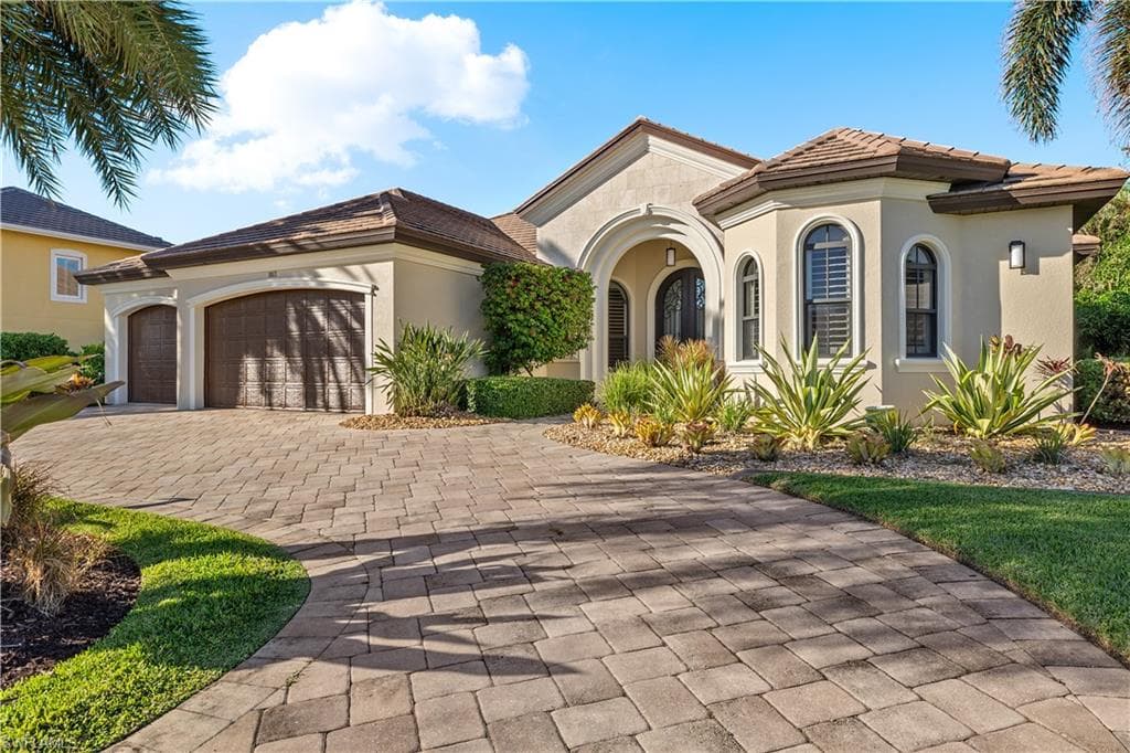 1017 Bal Isle DR FORT MYERS, FL 33919