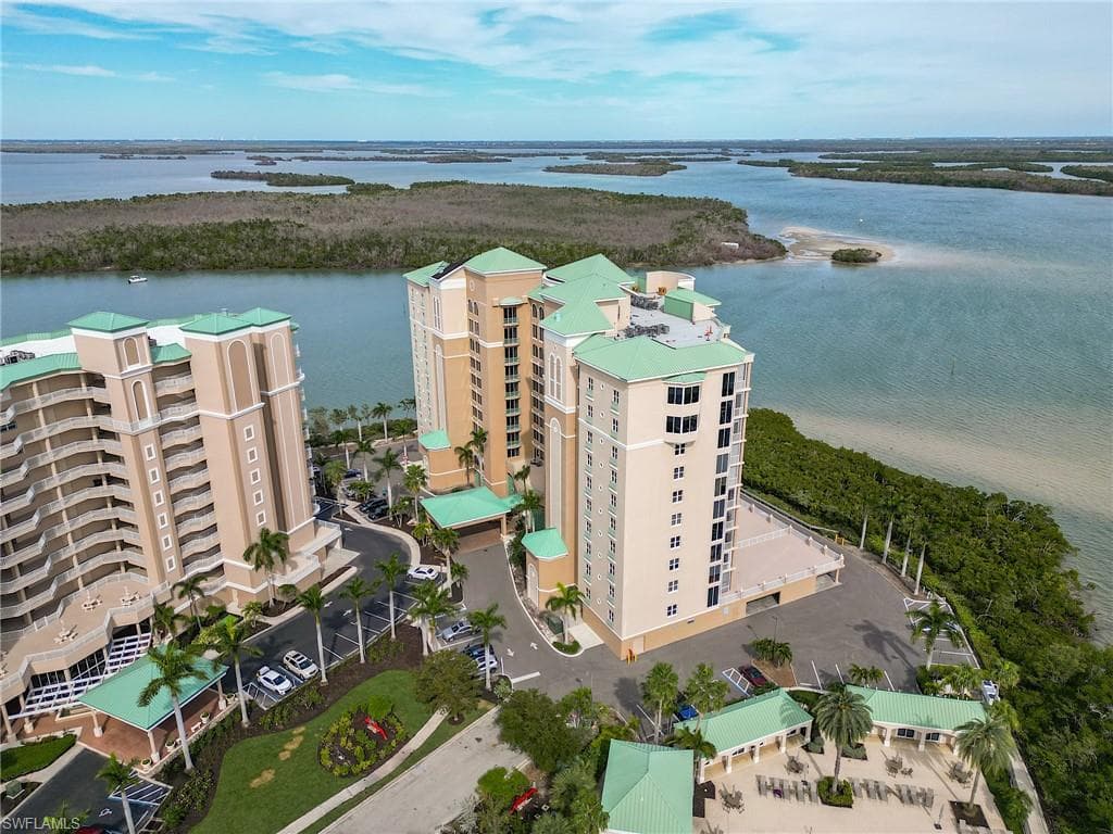 4137 Bay Beach LN 532 FORT MYERS BEACH, FL 33931