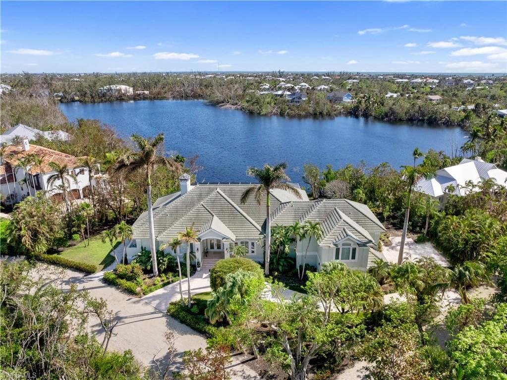1044 Whisperwood WAY SANIBEL, FL 33957