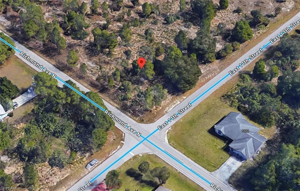 401 E 11th ST LEHIGH ACRES, FL 33972