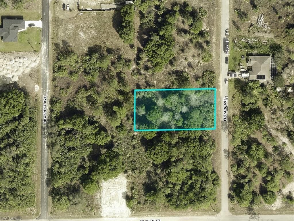 1505 Edison AVE LEHIGH ACRES, FL 33972