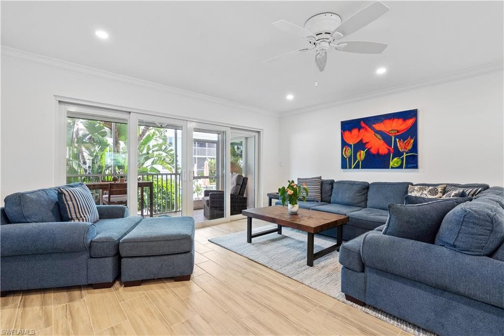 525 10th AVE S B101 NAPLES, FL 34102
