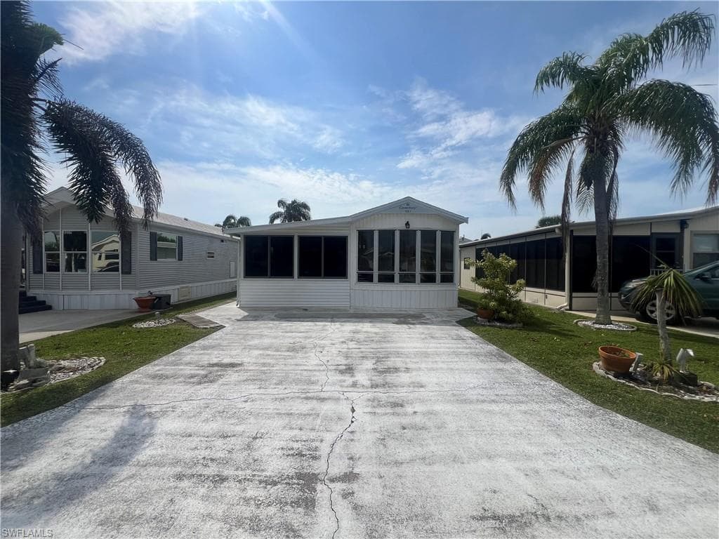 3241 Ott LN BONITA SPRINGS, FL 34134
