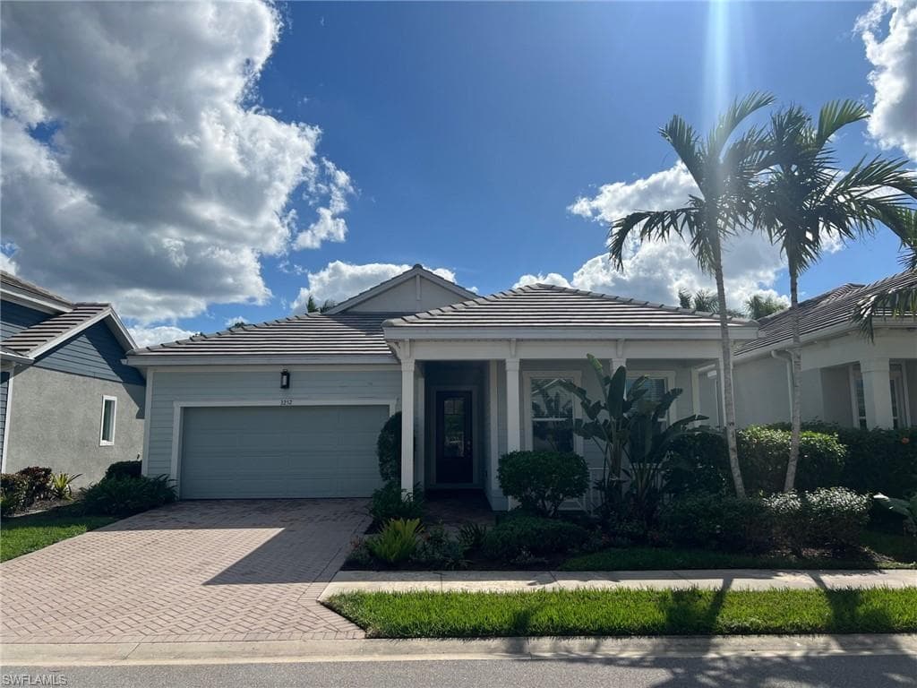 3252 Pilot CIR NAPLES, FL 34120