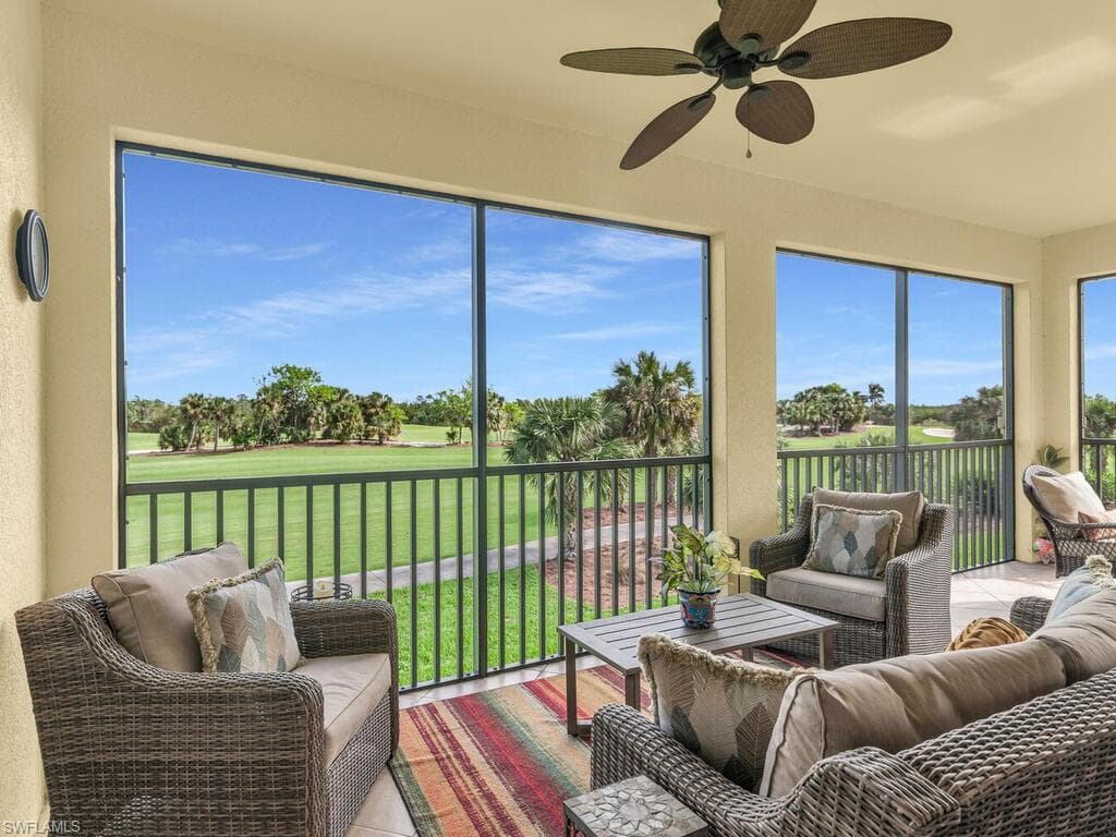 1286 Rialto WAY 9-202 NAPLES, FL 34114