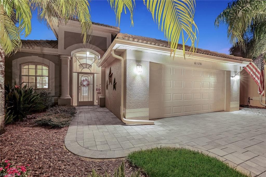 6128 Highwood Park LN NAPLES, FL 34110