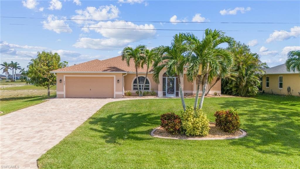 727 NW 38th PL CAPE CORAL, FL 33993