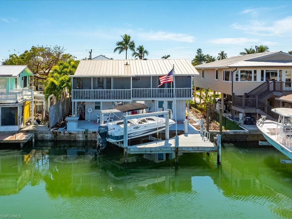 565 Coconut AVE GOODLAND, FL 34140