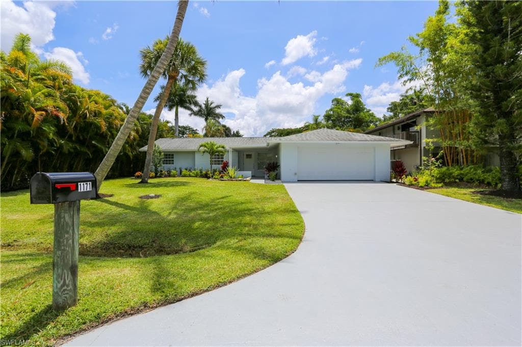1171 Rainbow DR NAPLES, FL 34104