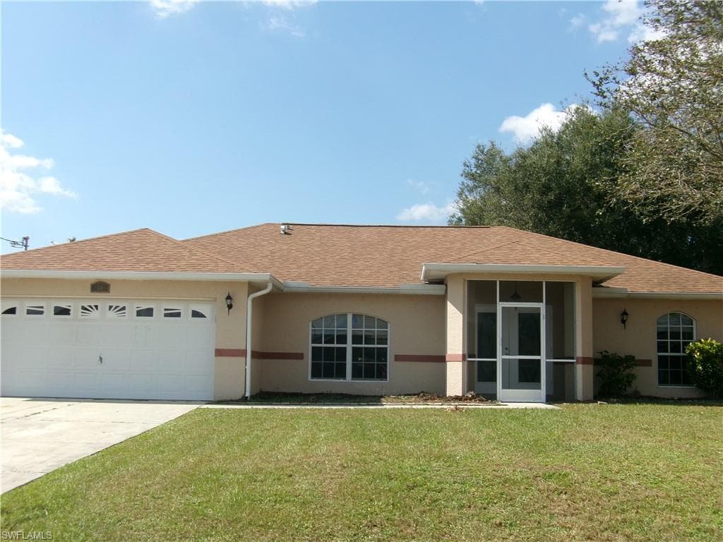 1009 Chapel AVE LEHIGH ACRES, FL 33971