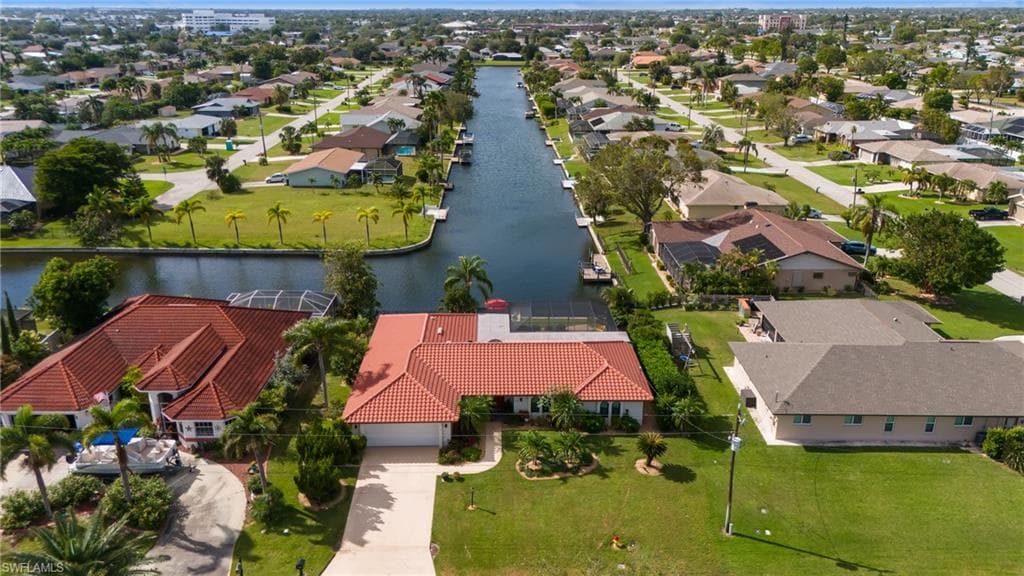 508 SE 20th PL CAPE CORAL, FL 33990