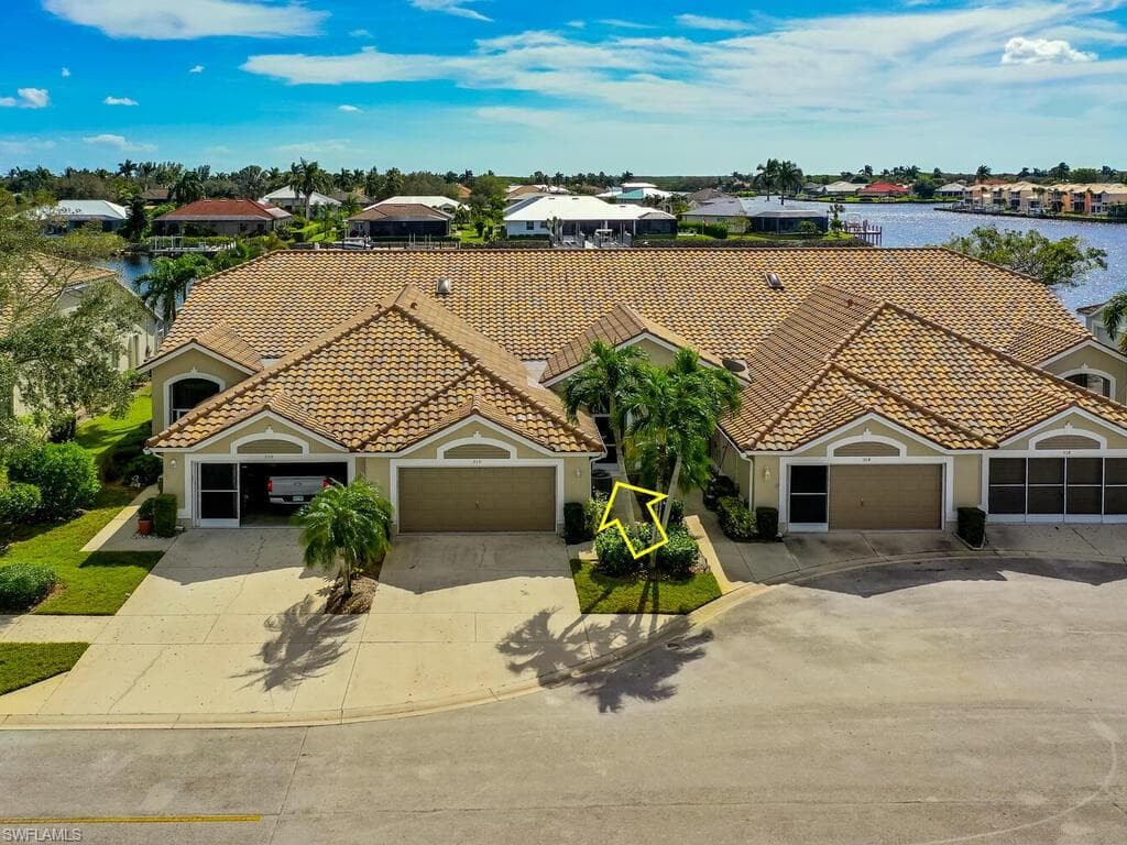 310 Stella Maris DR S NAPLES, FL 34114