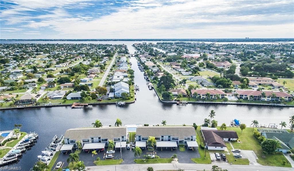 4009 SE 11th PL 208 CAPE CORAL, FL 33904