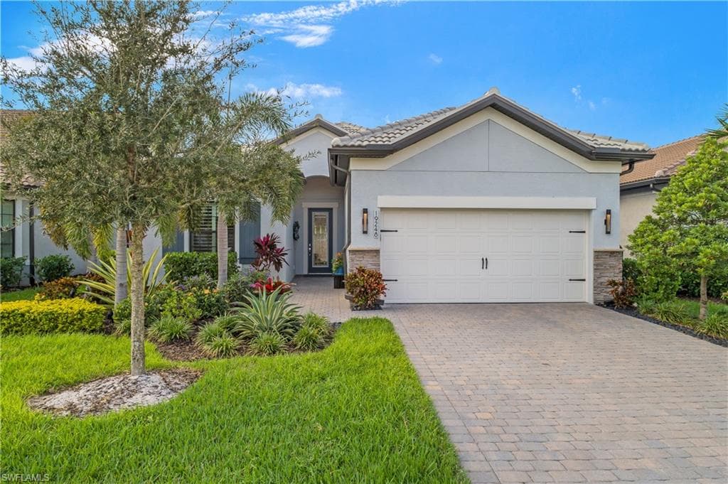 19248 Aqua Shore DR FORT MYERS, FL 33913