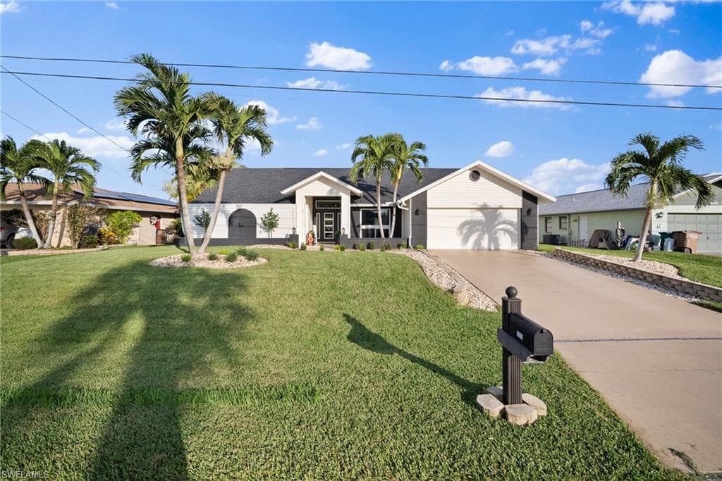 1213 4th PL CAPE CORAL, FL 33991