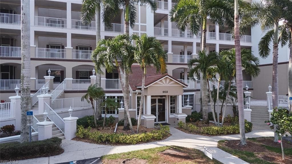9111 Southmont CV 401 FORT MYERS, FL 33908