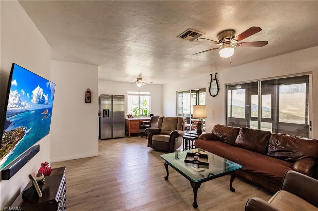 840 Calumet ST E LEHIGH ACRES, FL 33974
