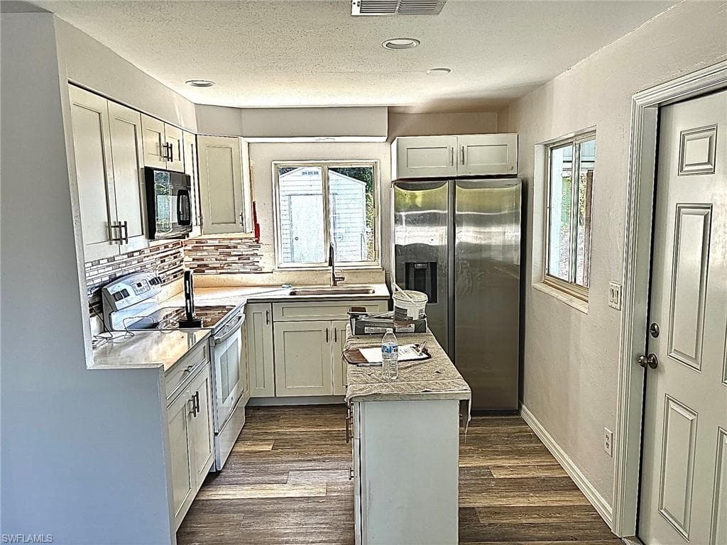 27801 Michigan ST BONITA SPRINGS, FL 34135