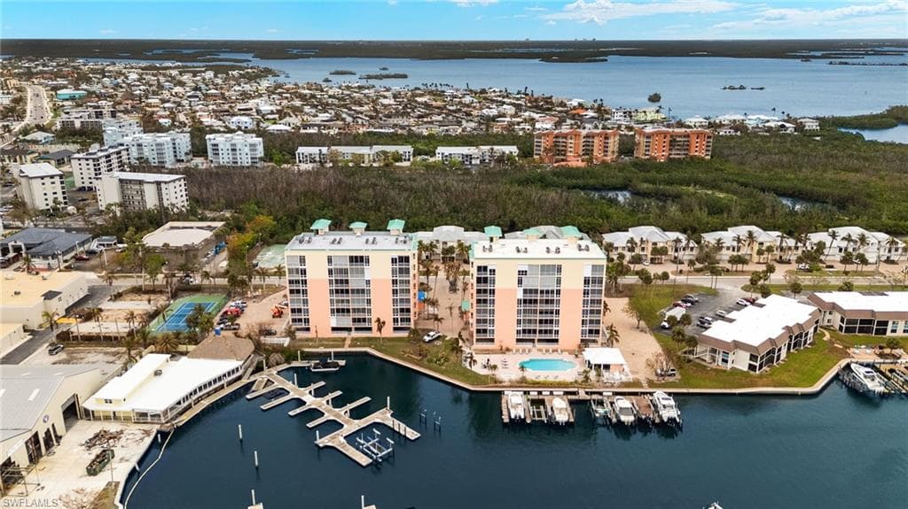150 Lenell RD 201 FORT MYERS BEACH, FL 33931