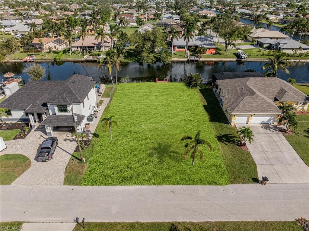 1425 SW 4th PL CAPE CORAL, FL 33991