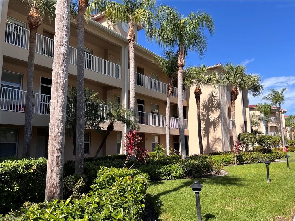 2720 Cypress Trace CIR 2927 NAPLES, FL 34119