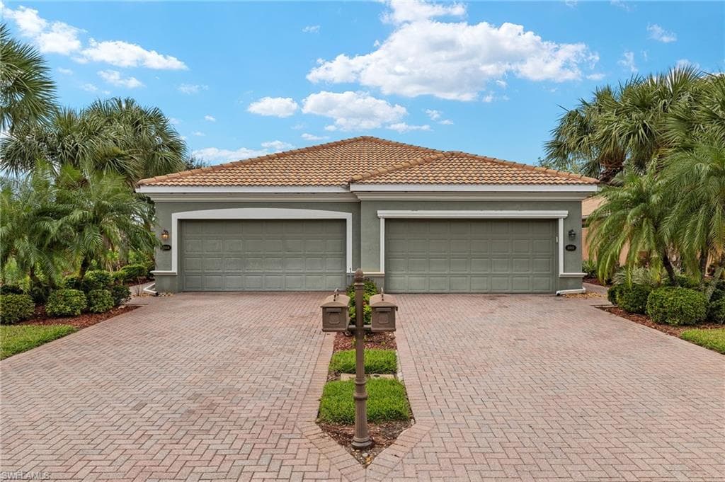 21818 Belvedere LN ESTERO, FL 33928