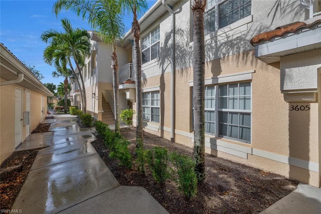 3041 Driftwood WAY 3604 NAPLES, FL 34109