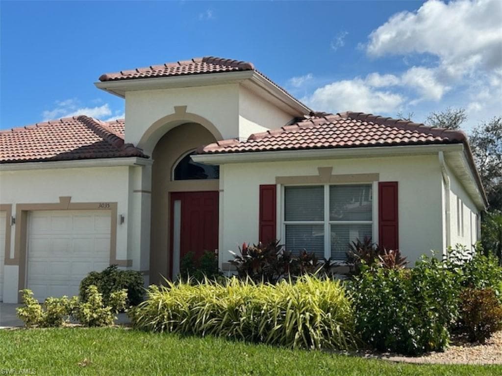 3035 Lake Manatee CT CAPE CORAL, FL 33909