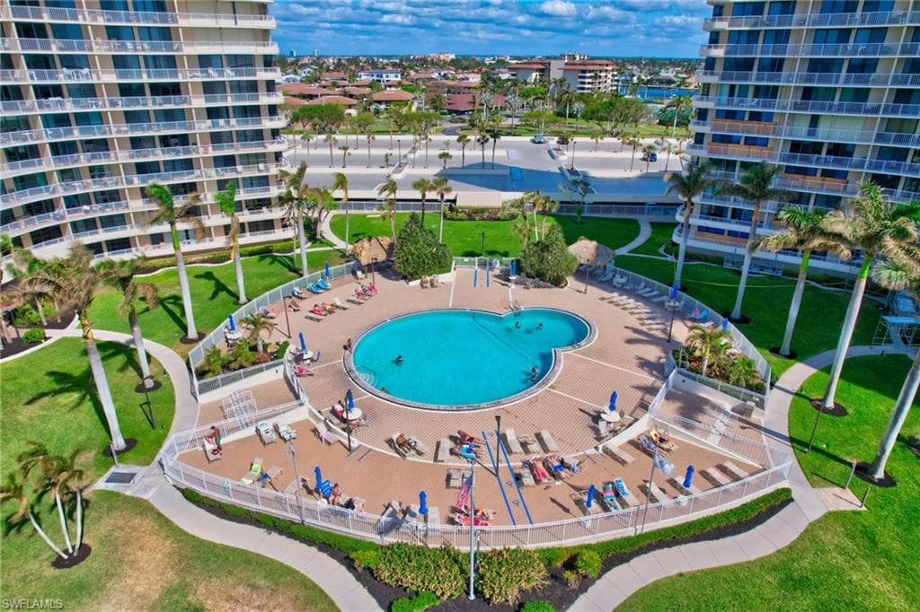 440 Seaview CT 1402 MARCO ISLAND, FL 34145