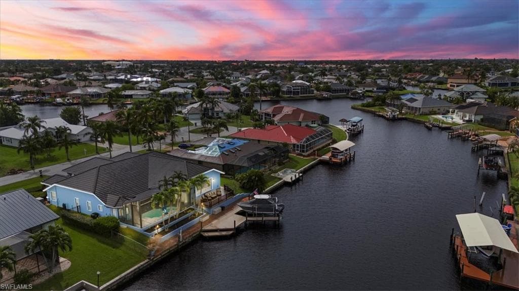 2033 21st LN CAPE CORAL, FL 33990