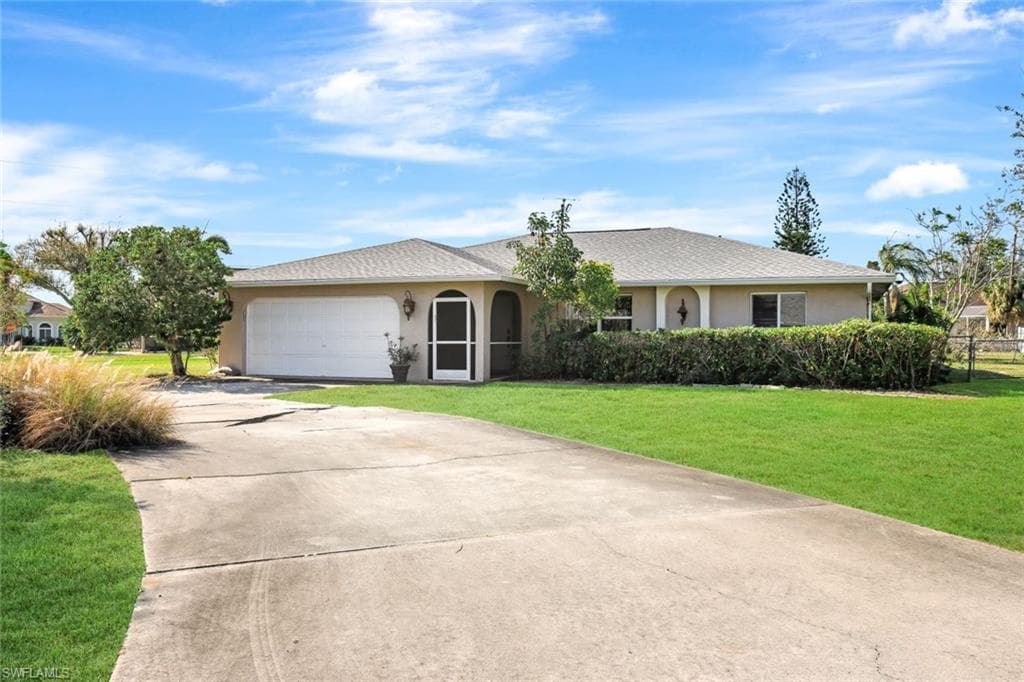 1124 SE 4th ST CAPE CORAL, FL 33990