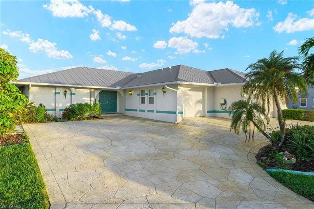 4309 SE 18th PL CAPE CORAL, FL 33904