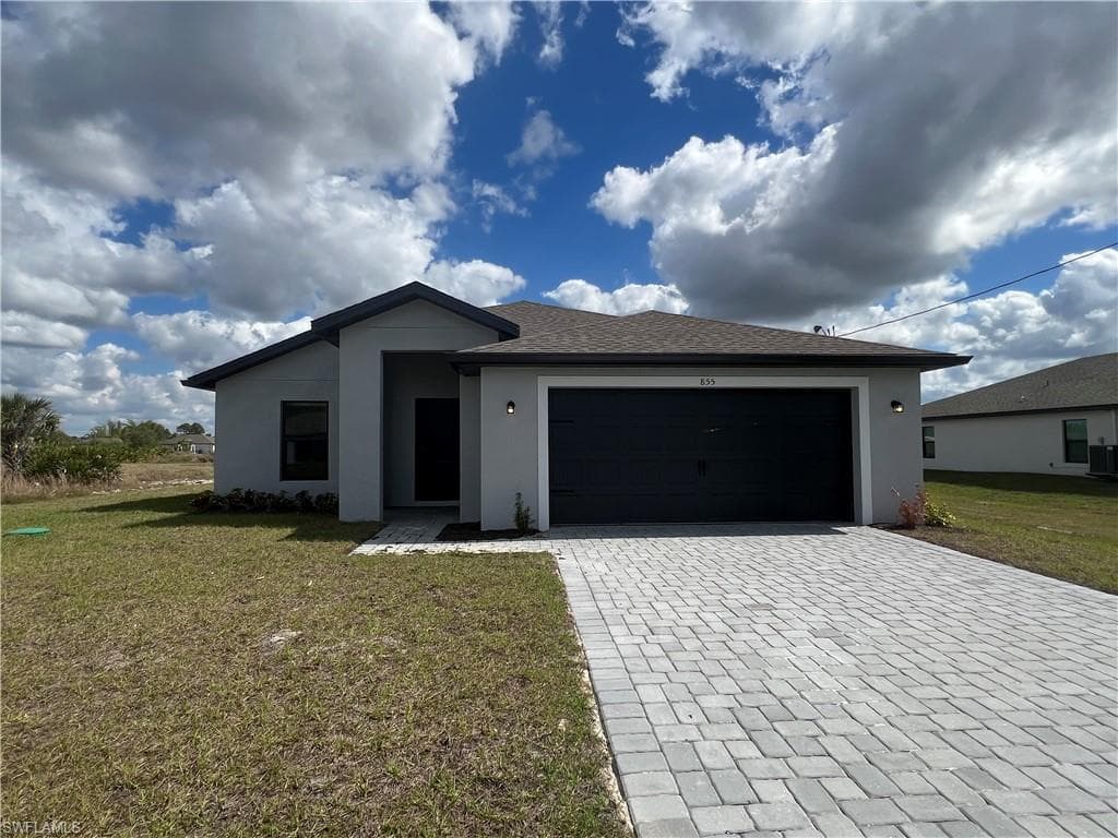 812 Rocaille AVE FORT MYERS, FL 33913