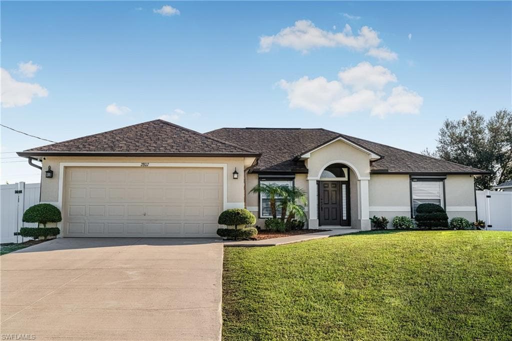 2807 69th ST W LEHIGH ACRES, FL 33971